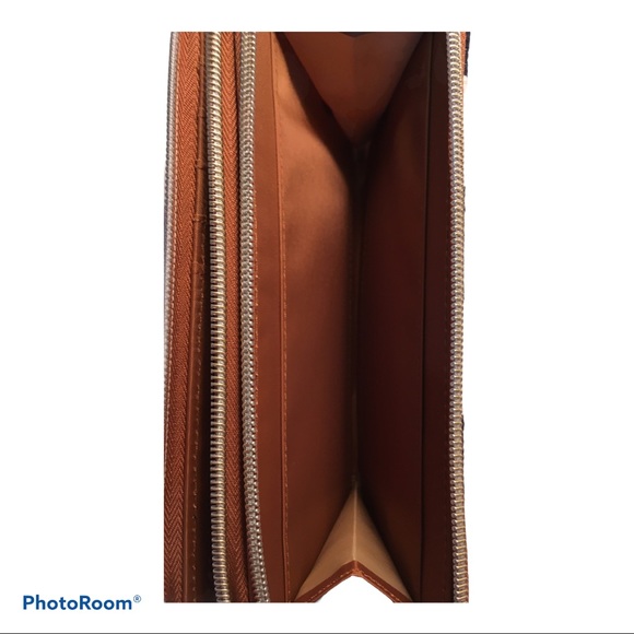 Wallet - Picture 5 of 7